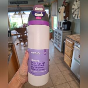 Owala 24 OzPurple and White Insulated Water Bottle Free Sip New